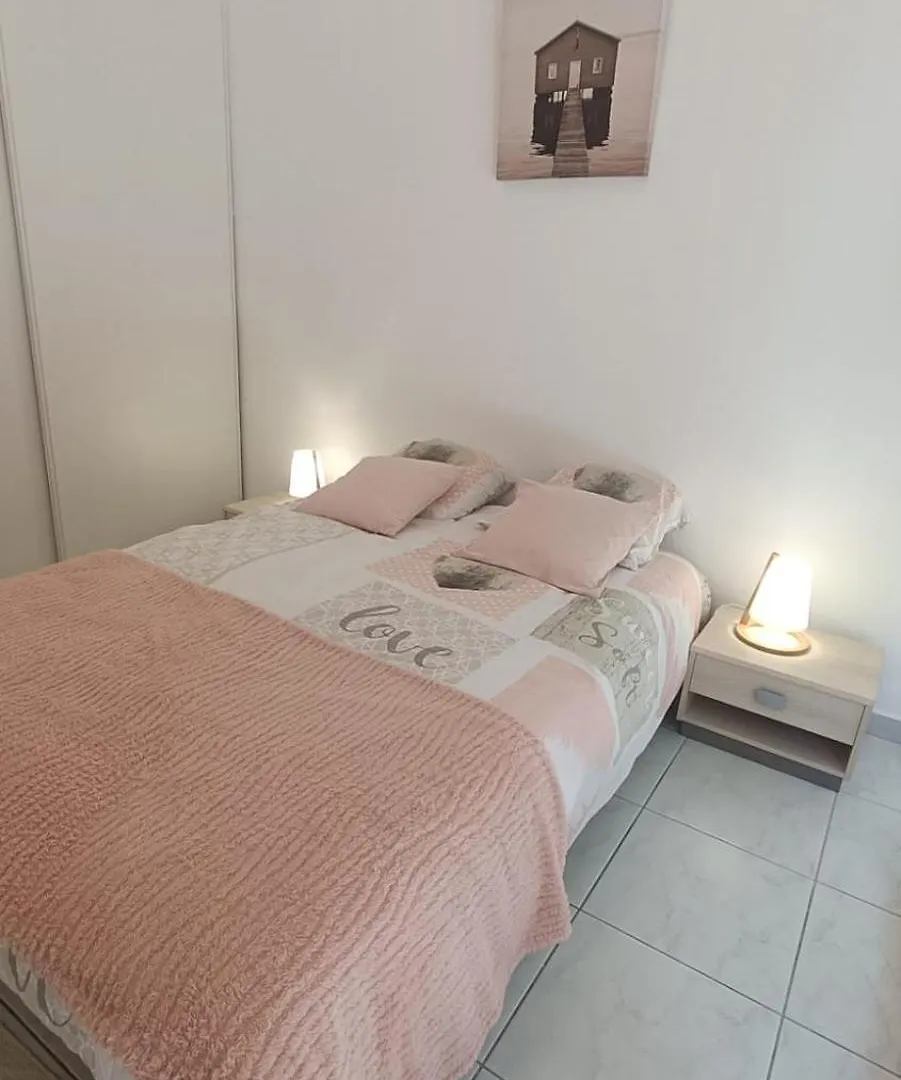 Beau T4 Les Bleuets Apartment Saint-Raphael  Saint-Raphael (Var)